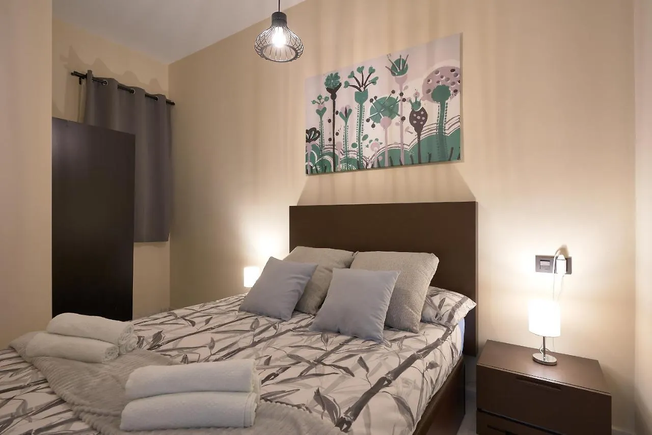 Apartamentos Tejares De Triana 16B contacts