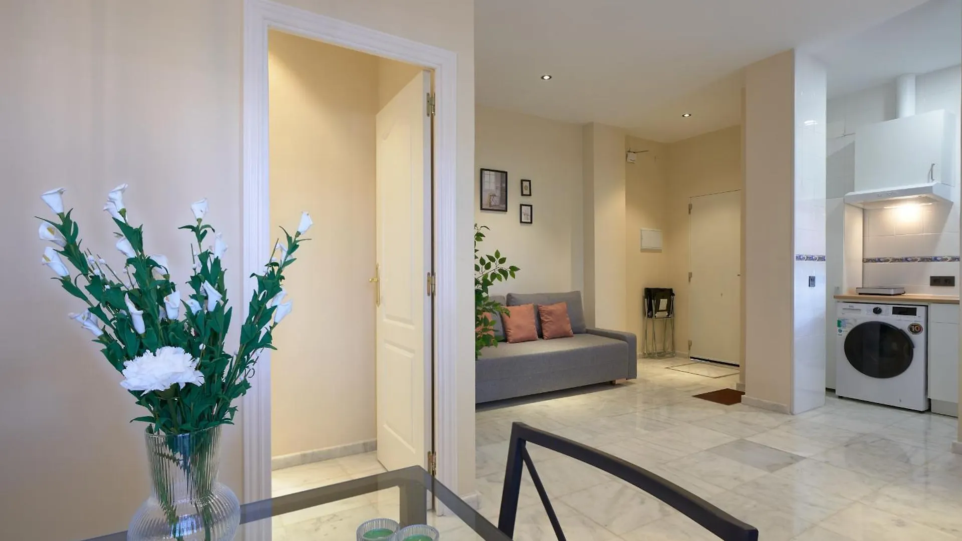 Apartamentos Tejares De Triana 16B Seville